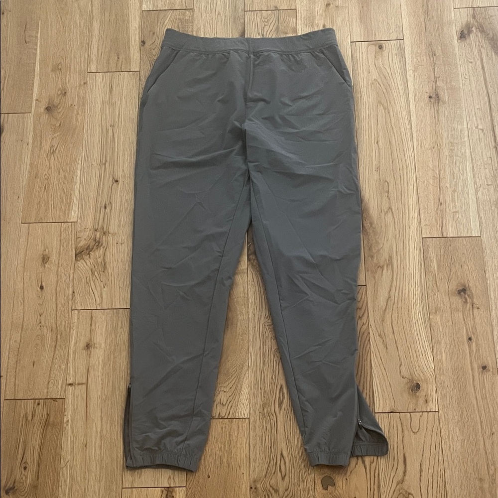 Public Rec Stadium Gray Joggers size 34